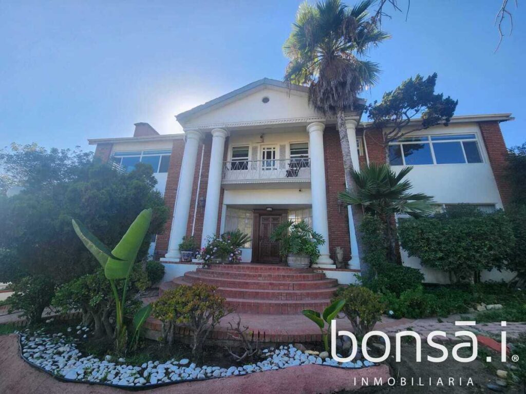 Lujosa casa en VENTA ubicada en Comercial Chapultepec Sec. I